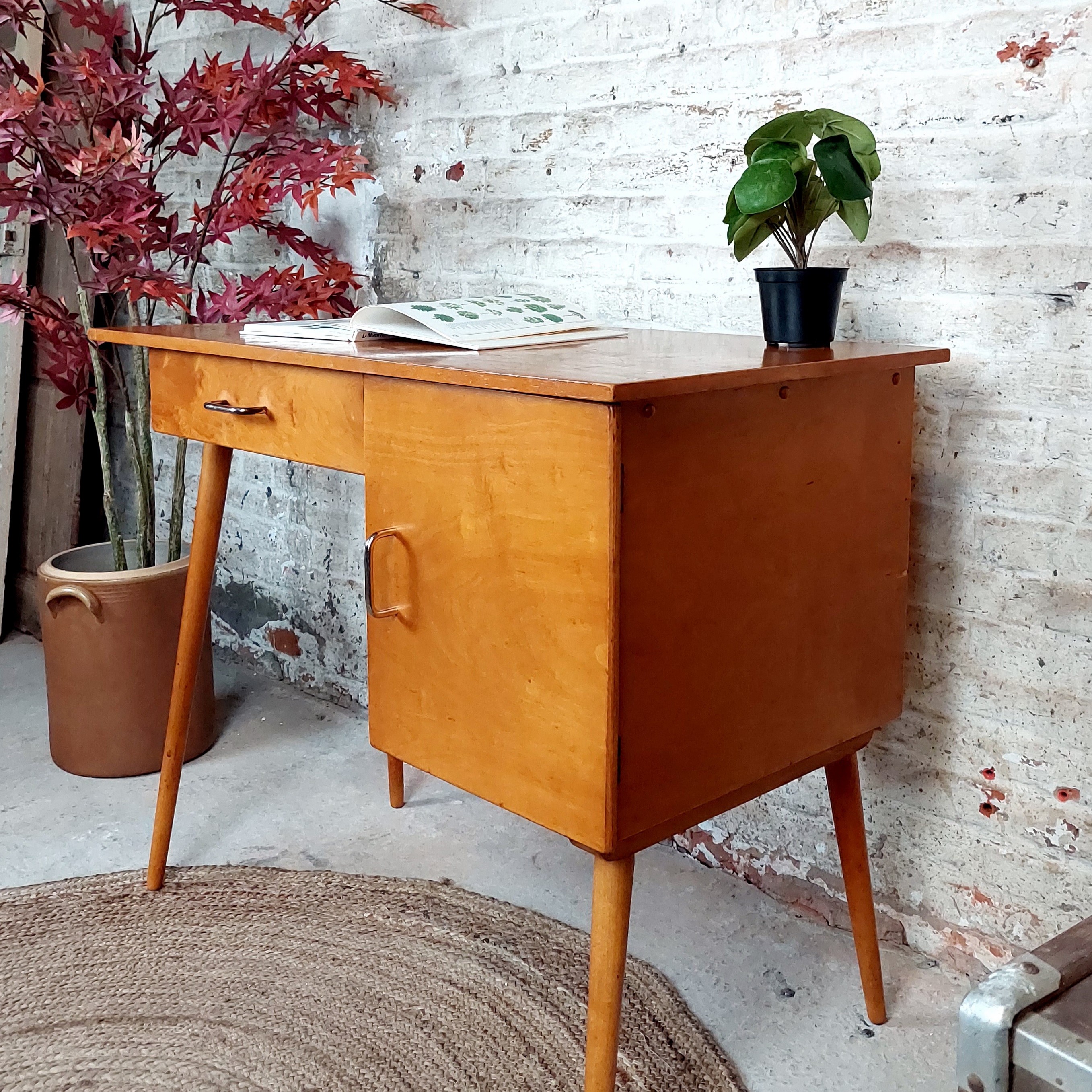 BUREAU STYLE SCANDINAVE 4