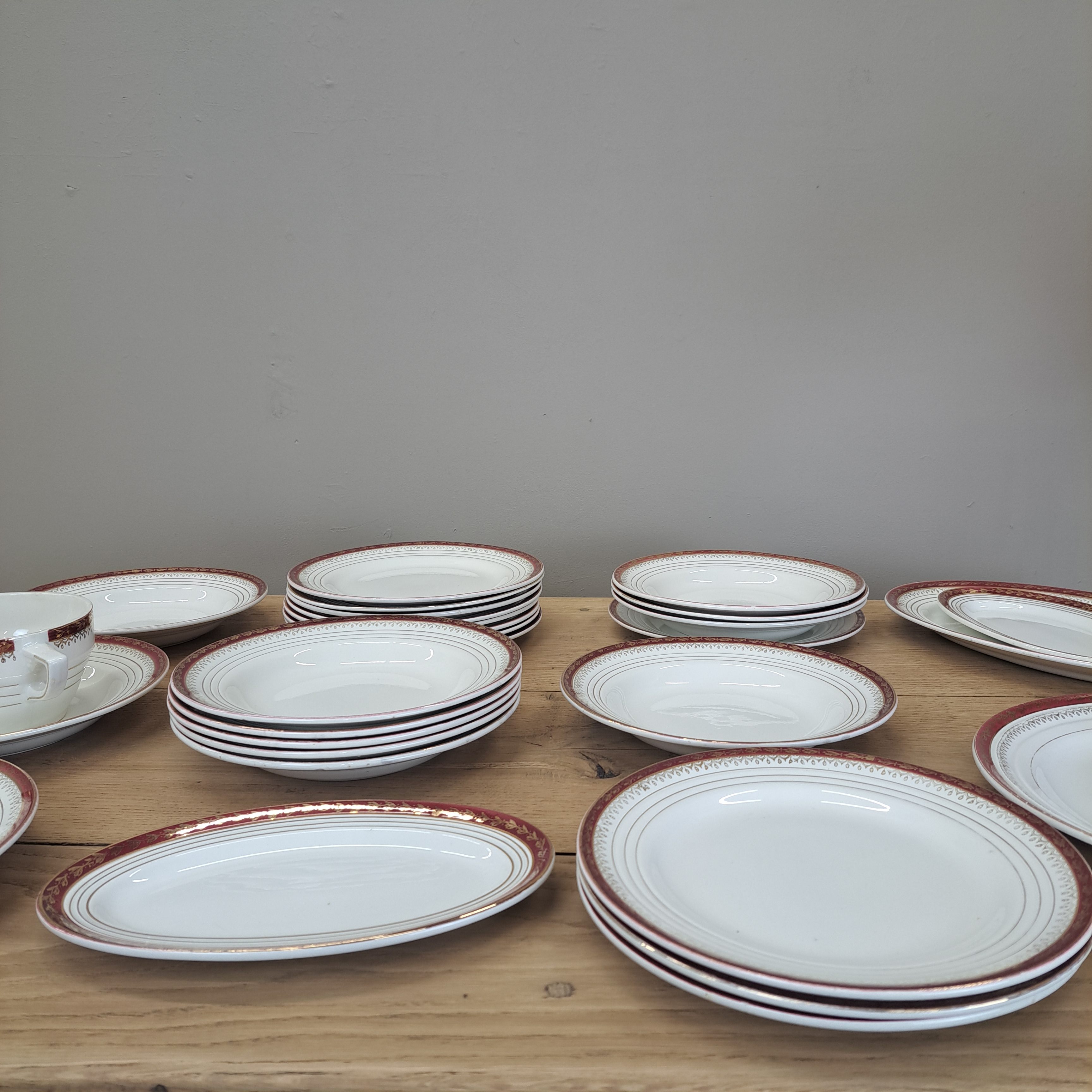 0c410f586f2c.jpg SERVICE ASSIETTES