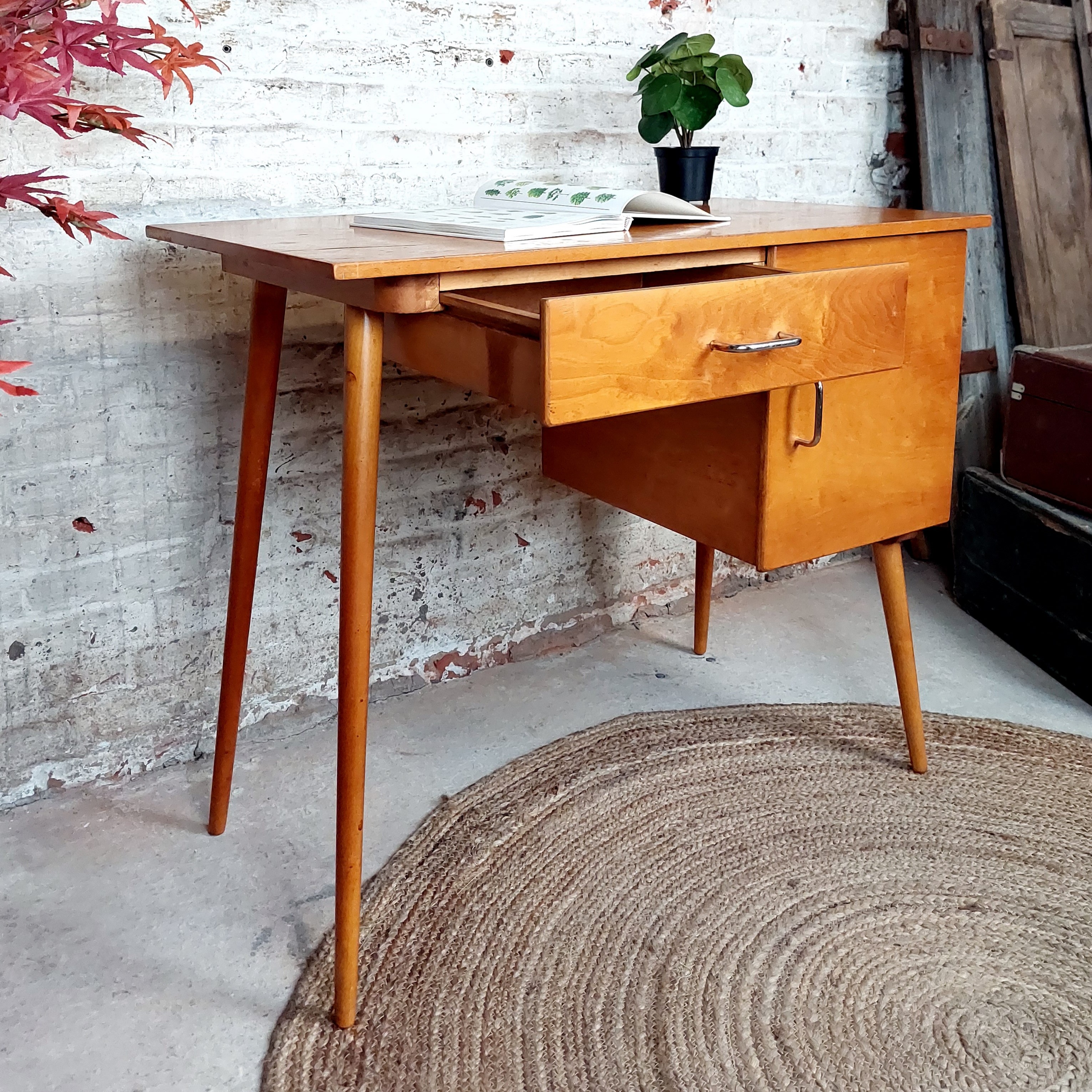 BUREAU STYLE SCANDINAVE 2