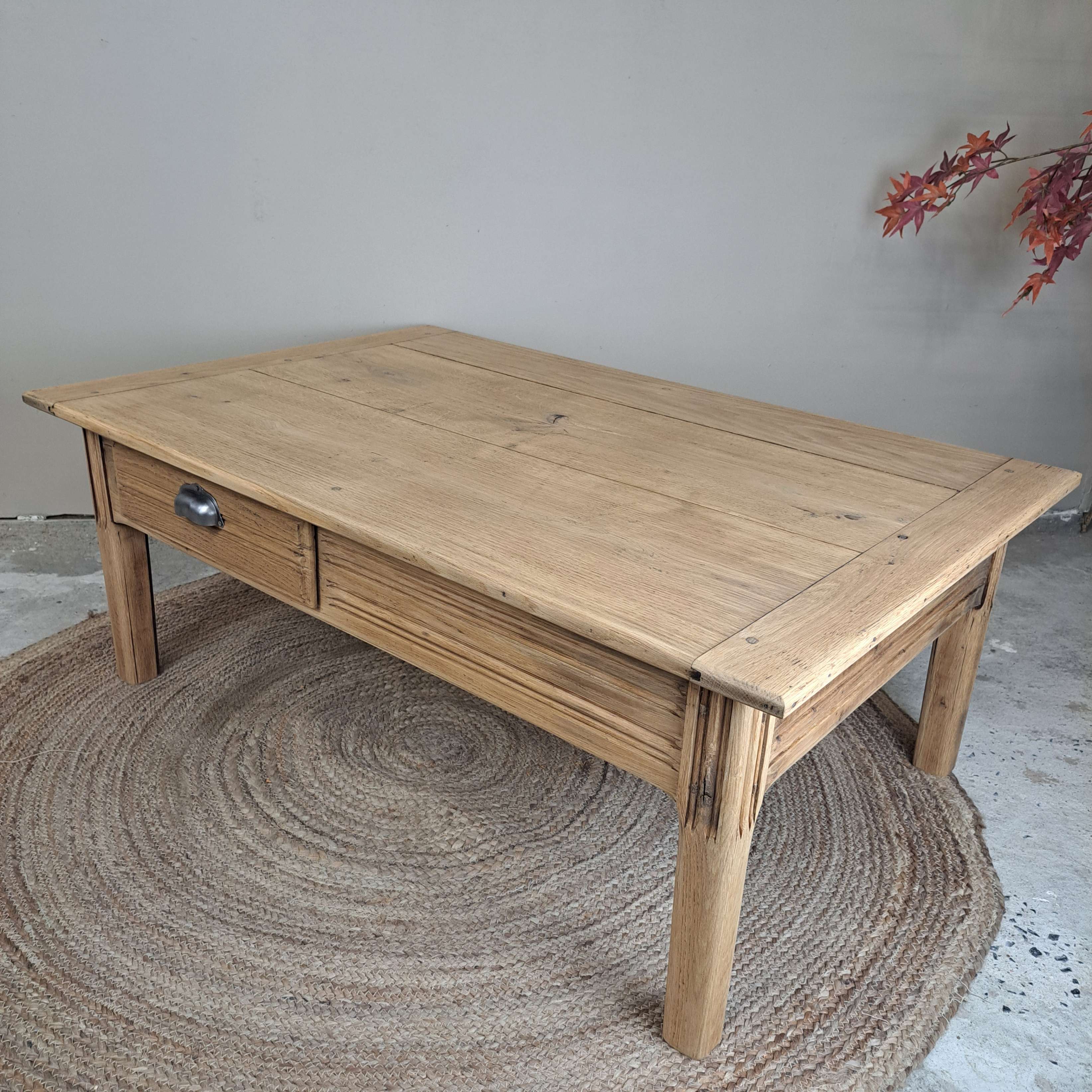 7f5696e16d61.jpg TABLE BASSE CHêNE