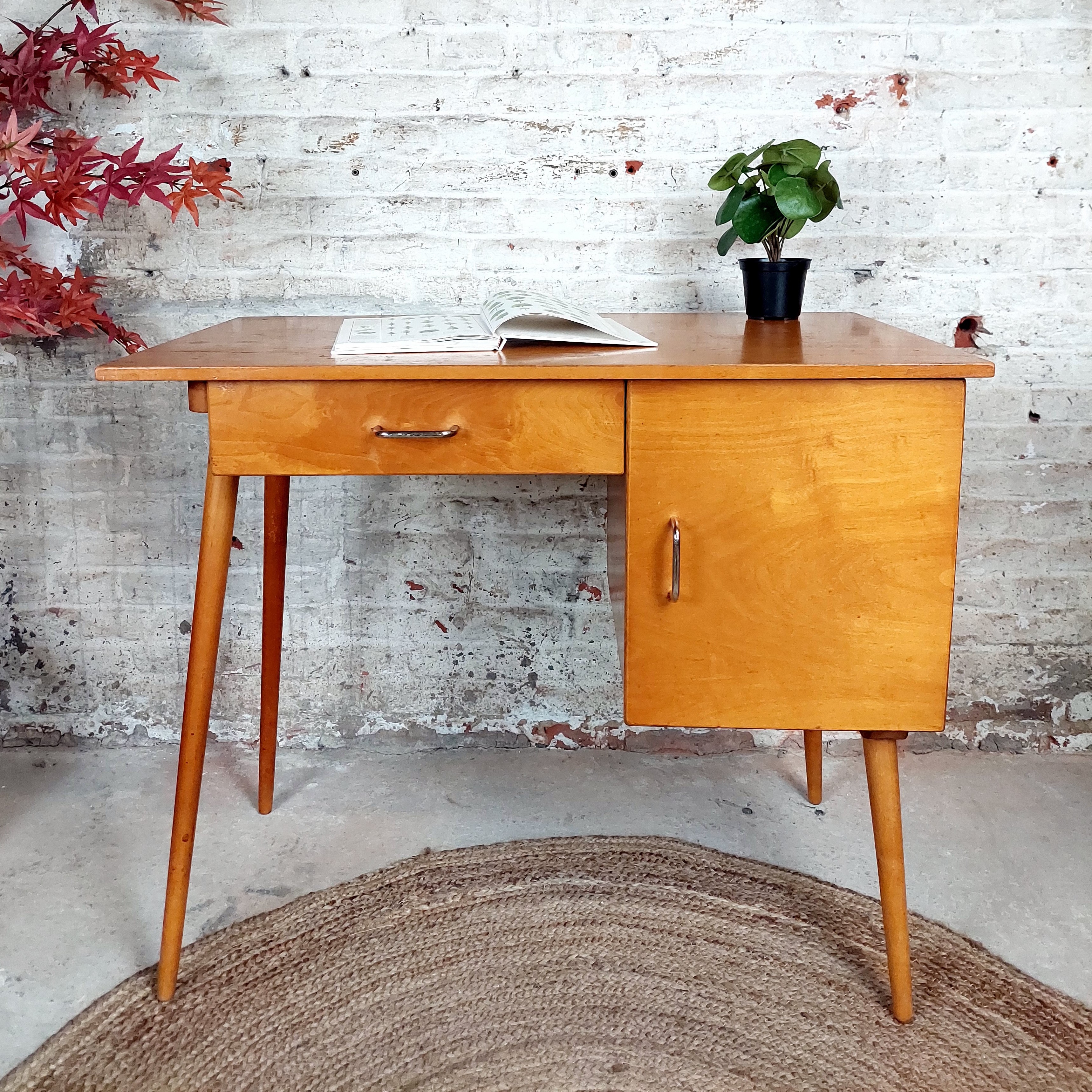 7f74bbfdcf2d.jpg BUREAU STYLE SCANDINAVE