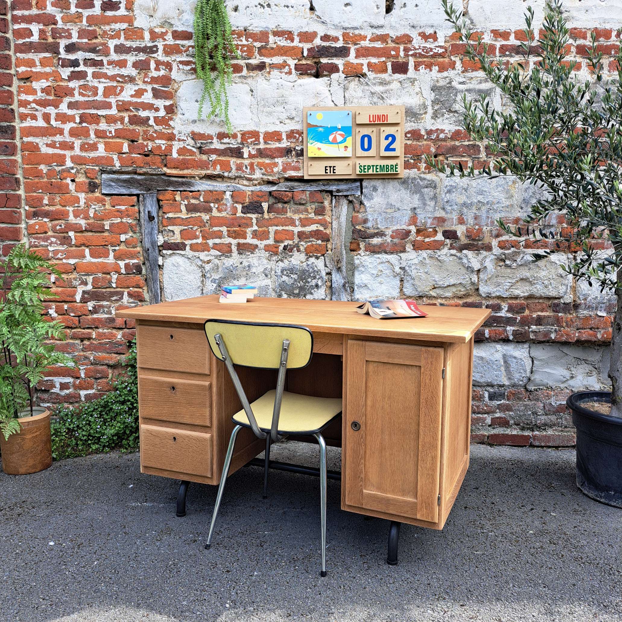 BUREAU MAître d'école 1