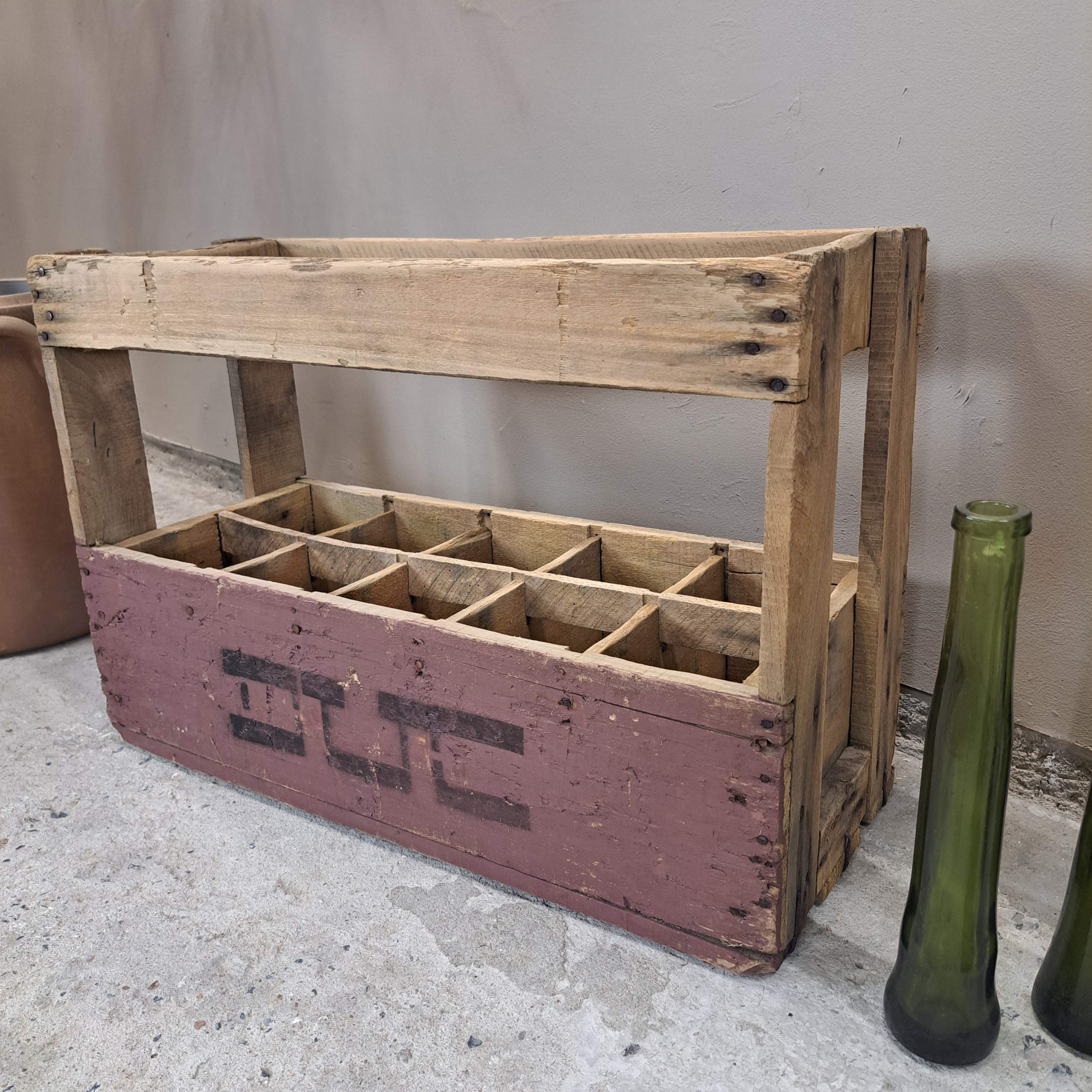 fbbc341b4f4f.jpg CAISSE  10 BOUTEILLES
