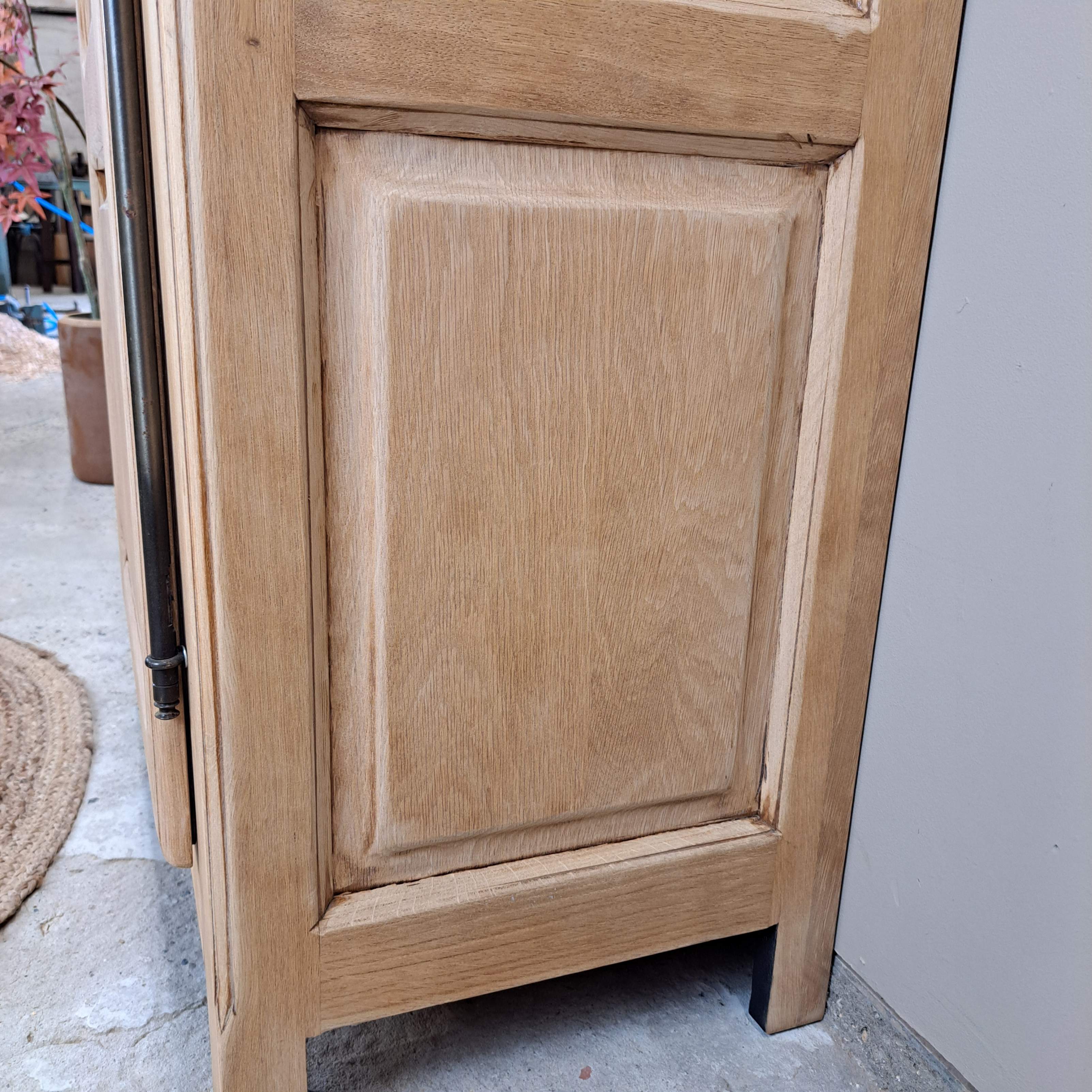 1f55b0880118.jpg ARMOIRE VITREE