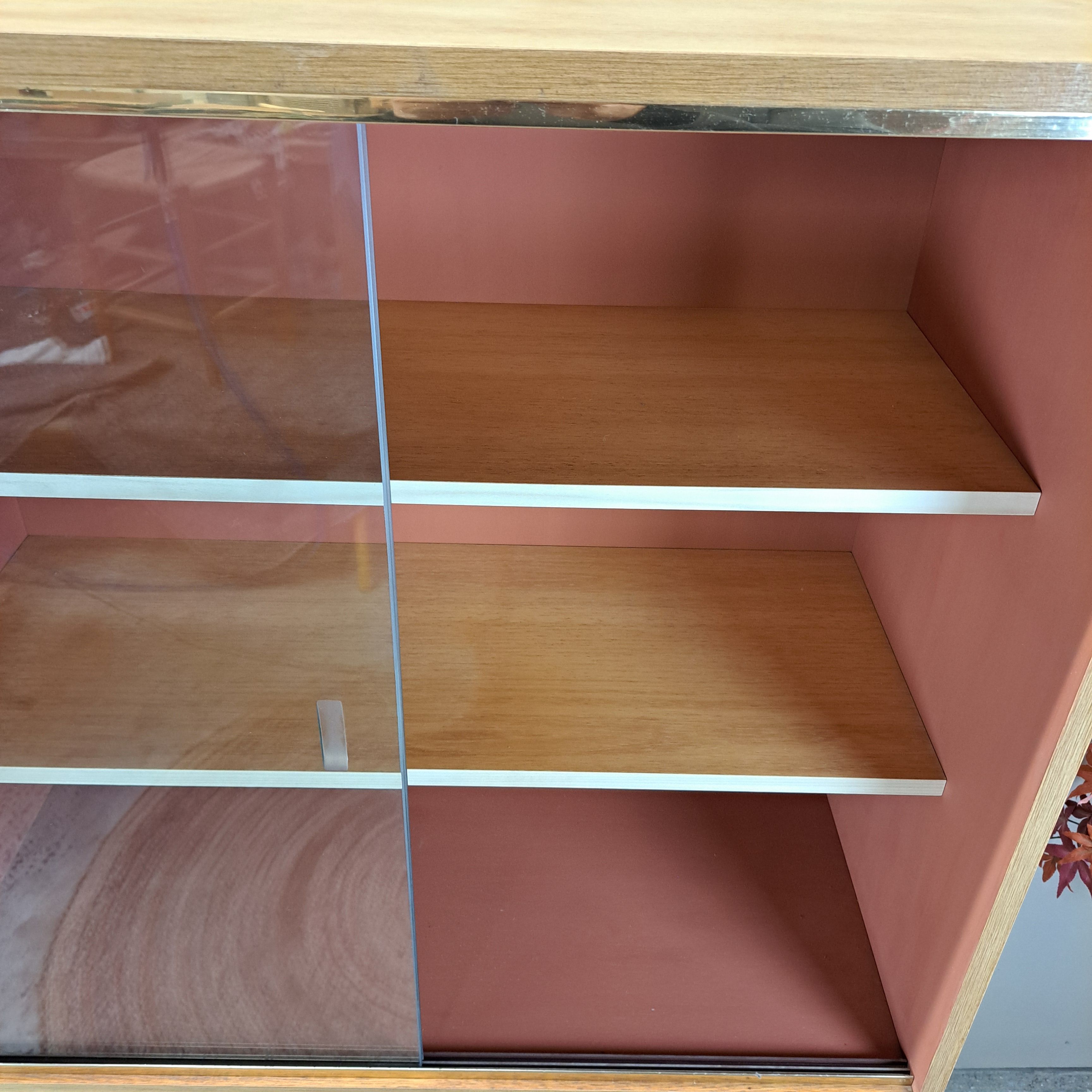 848866e03bdf.jpg Meuble vitrine